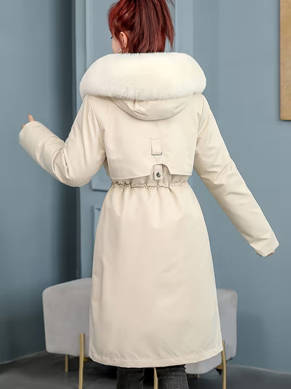 Astrid | Vinterparka med Pelskrave