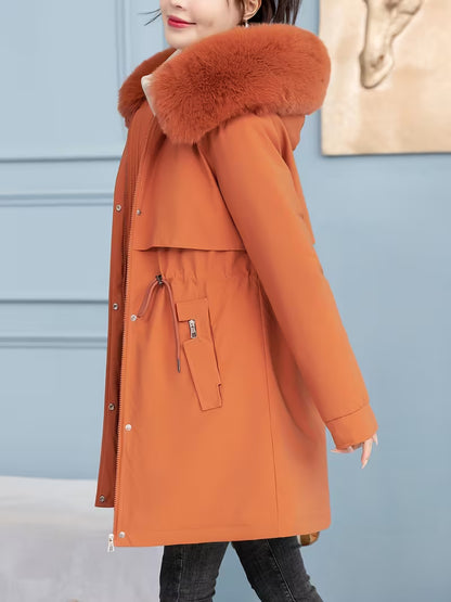 Astrid | Vinterparka med Pelskrave