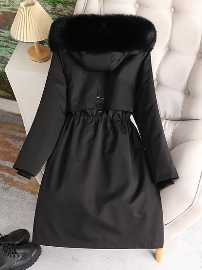 Astrid | Vinterparka med Pelskrave