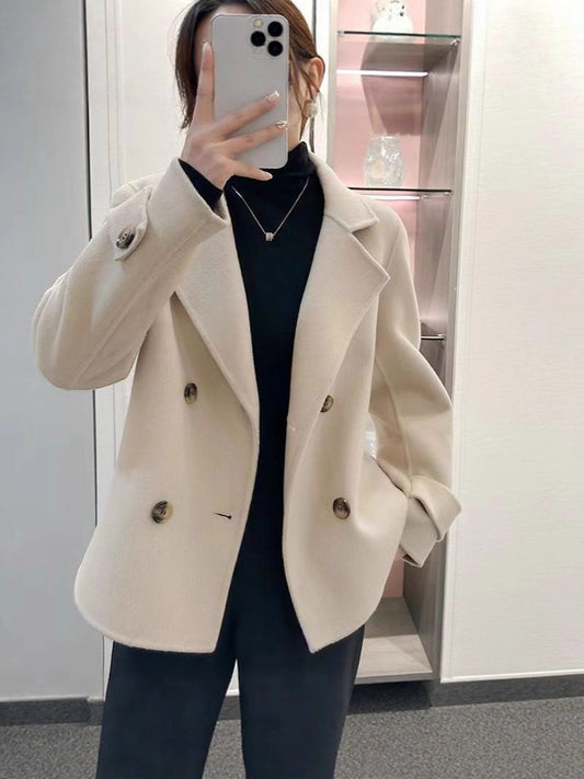 Asta | Din Stilfulde Vinterfavorit