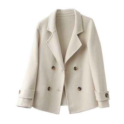 Asta | Din Stilfulde Vinterfavorit