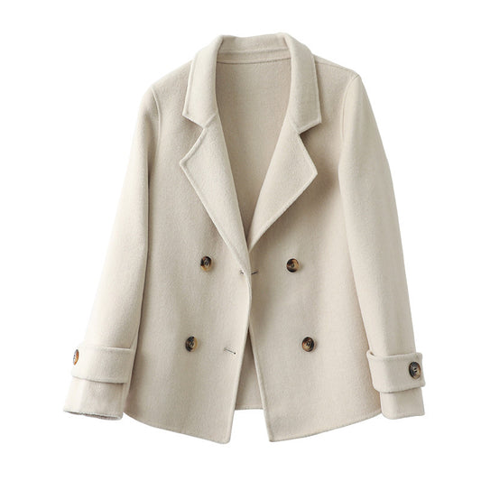 Asta | Din Stilfulde Vinterfavorit